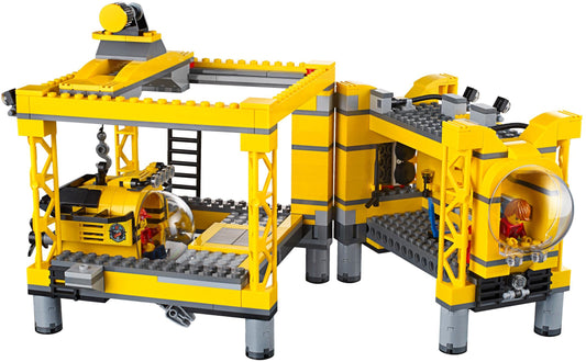 LEGO 60096 Deep Sea Operation Base with Submarine & Seaplane – view 2 - Auzzistore