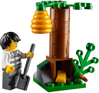 LEGO 60171 Mountain Police ATV Arrest Crooks Tree Hideout