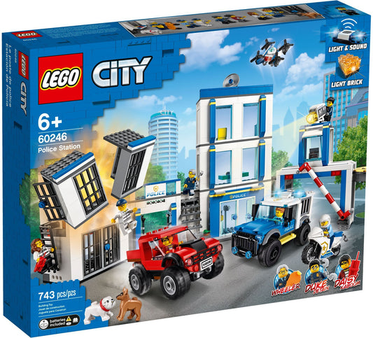 LEGO 60246 Police Station: Jailbreak, Chase, & Catch Crooks! - Auzzistore