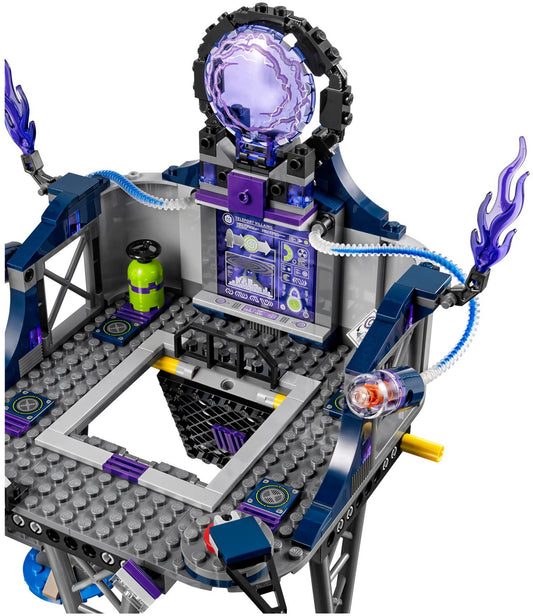 LEGO 70172 Ultra Agents AntiMatter's Portal Hideout – view 2 - Auzzistore