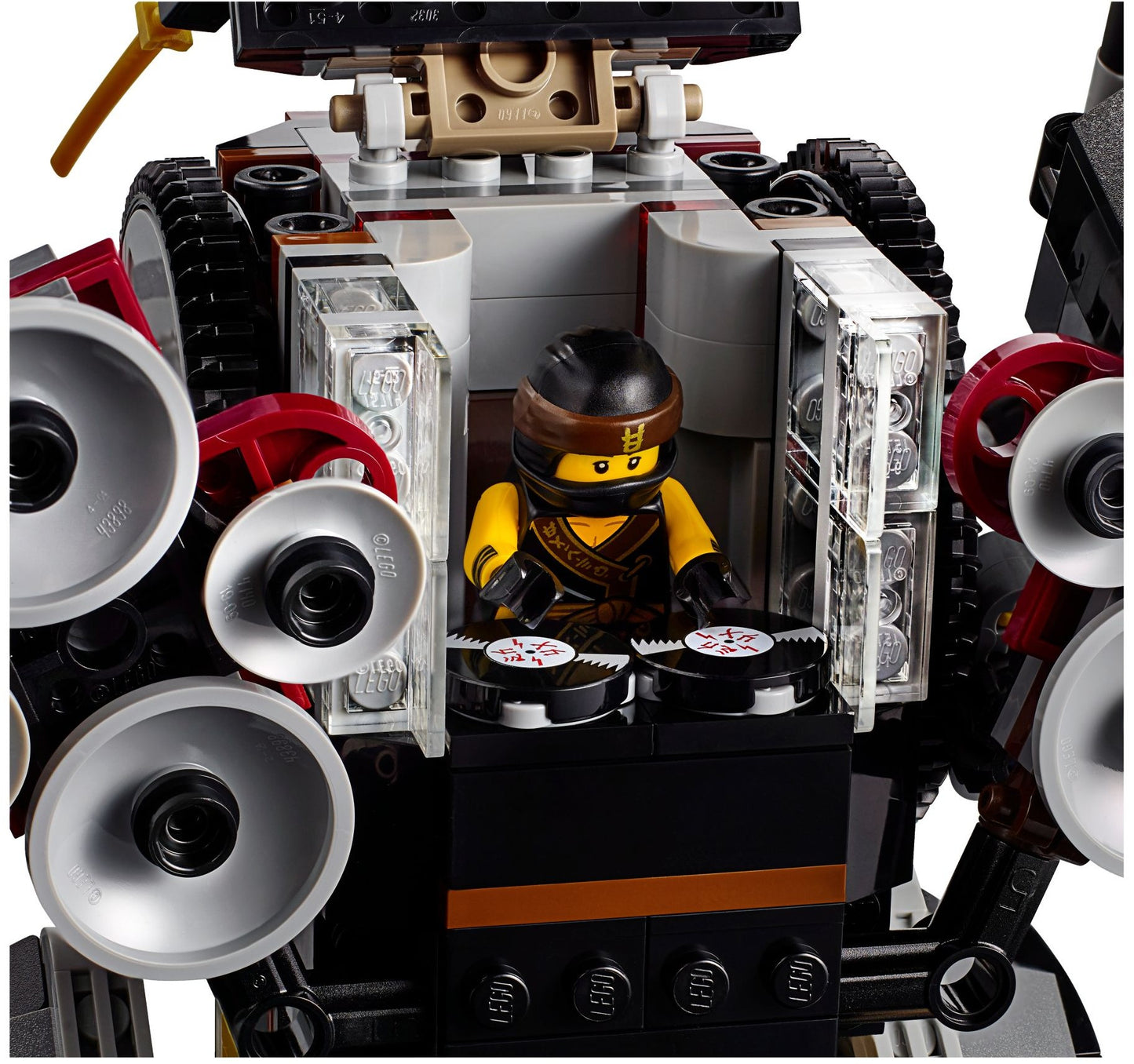 LEGO 70632 Quake Mech - NINJAGO Cole's Soundwave Mech with Minifigures