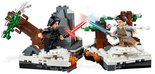 LEGO 75236 Duel on Starkiller Base: Rey vs. Kylo Ren – view 2 - Auzzistore