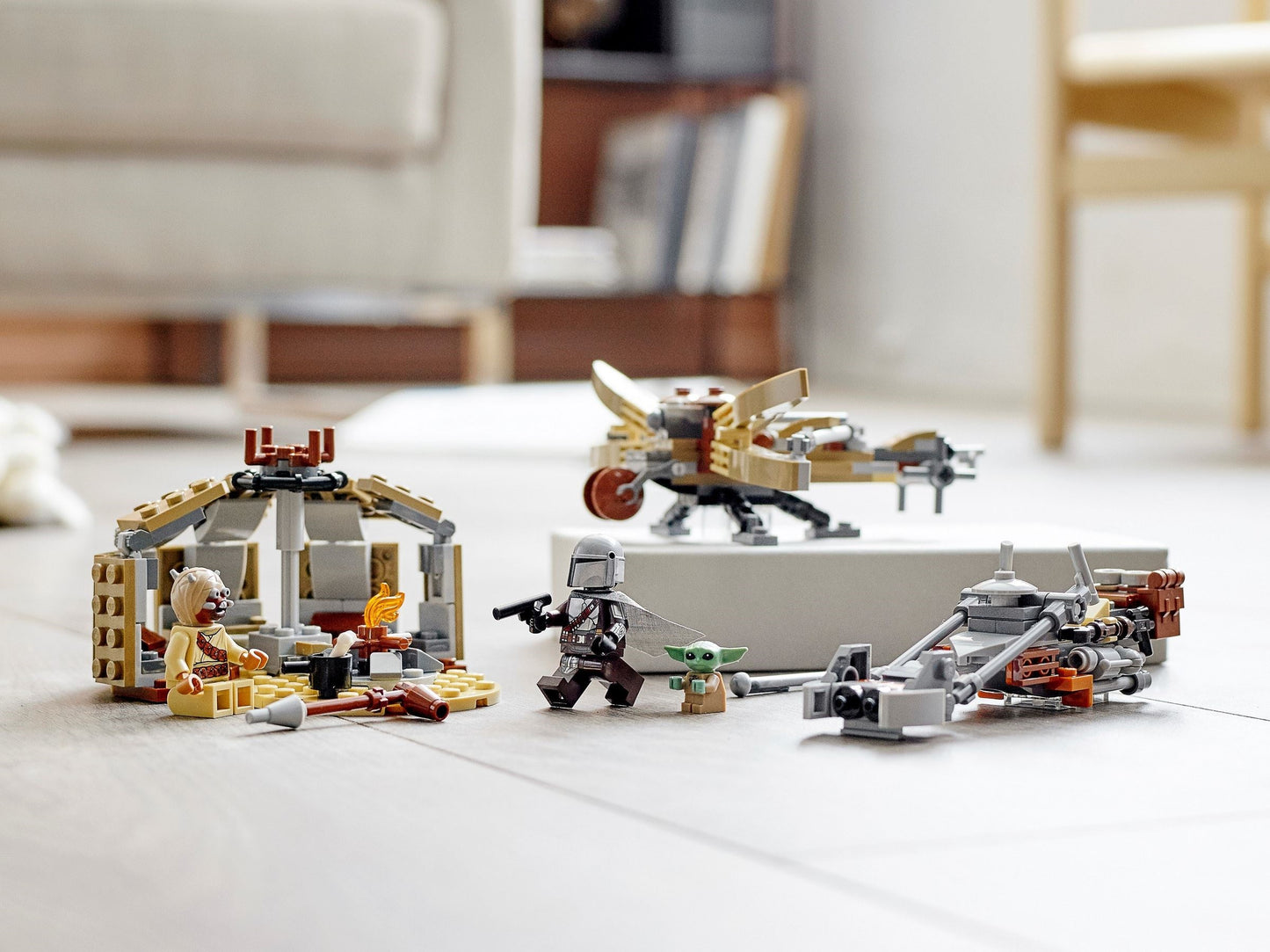 LEGO 75299 Mandalorian Speeder & Tusken Raider Clash