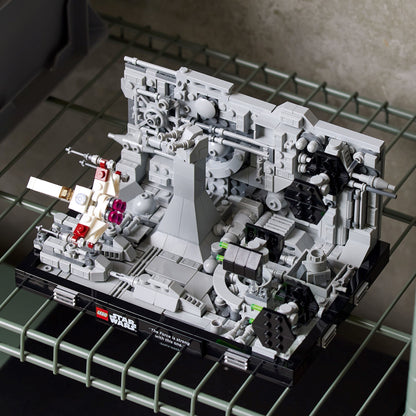 LEGO 75329 Star Wars Death Star Trench Run Diorama