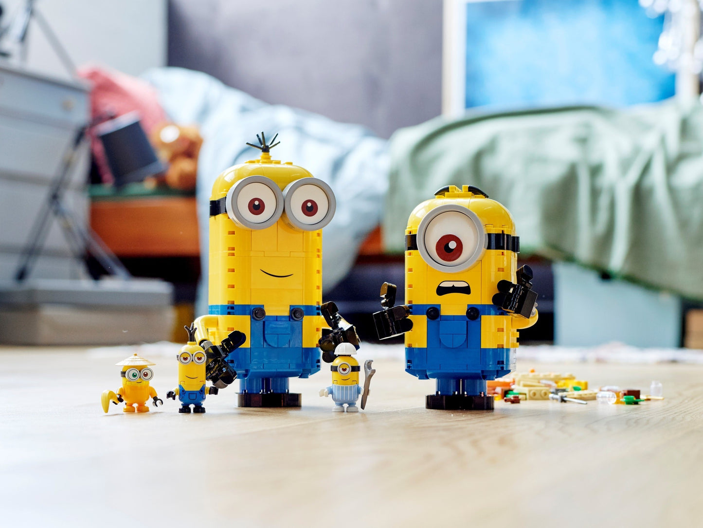 LEGO 75551 Buildable Minion Figures & Lair Playset