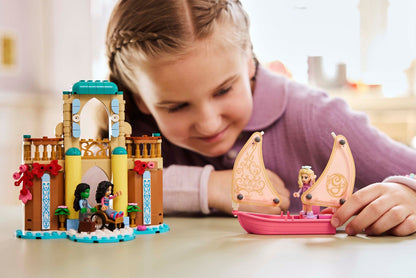 LEGO Wicked 75681 - Glinda, Elphaba, Nessarose at Shiz University