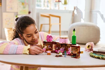 LEGO 75683 Glinda and Elphaba's Dormitory