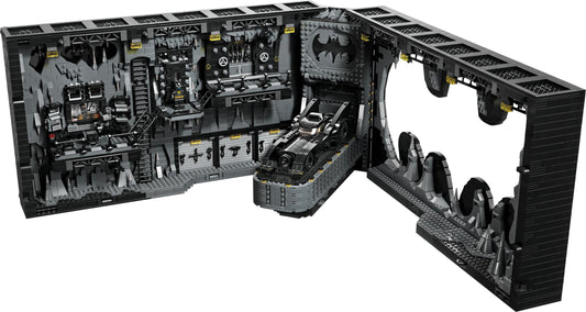 LEGO 76252 Batcave Shadow Box – Ultimate Batman Collectible – view 2 - Auzzistore