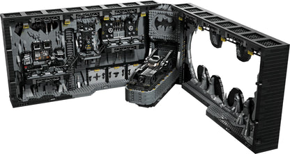 LEGO 76252 Batcave Shadow Box – Ultimate Batman Collectible