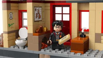 LEGO Harry Potter Series 76423 Hogwarts Express & Hogsmeade Station