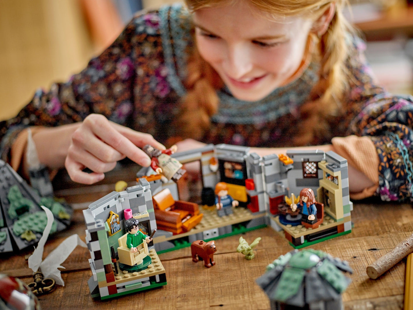 LEGO Harry Potter Hagrid's Hut An Unexpected Visit 76428