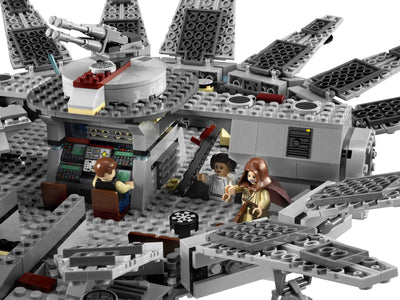 LEGO 7965 Star Wars Millennium Falcon