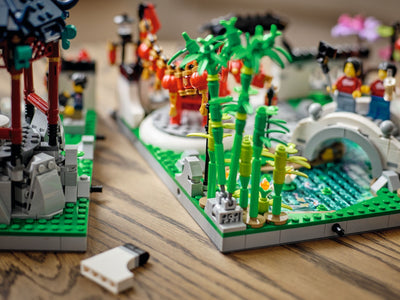 LEGO Miscellaneous Series 80107 Spring Lantern Festival