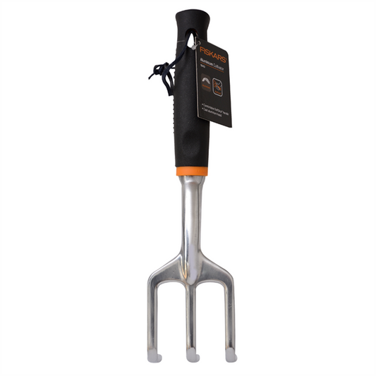 Fiskars Aluminium Cultivator - 70mm Tines - Ergonomic Handle – view 2 - Auzzistore