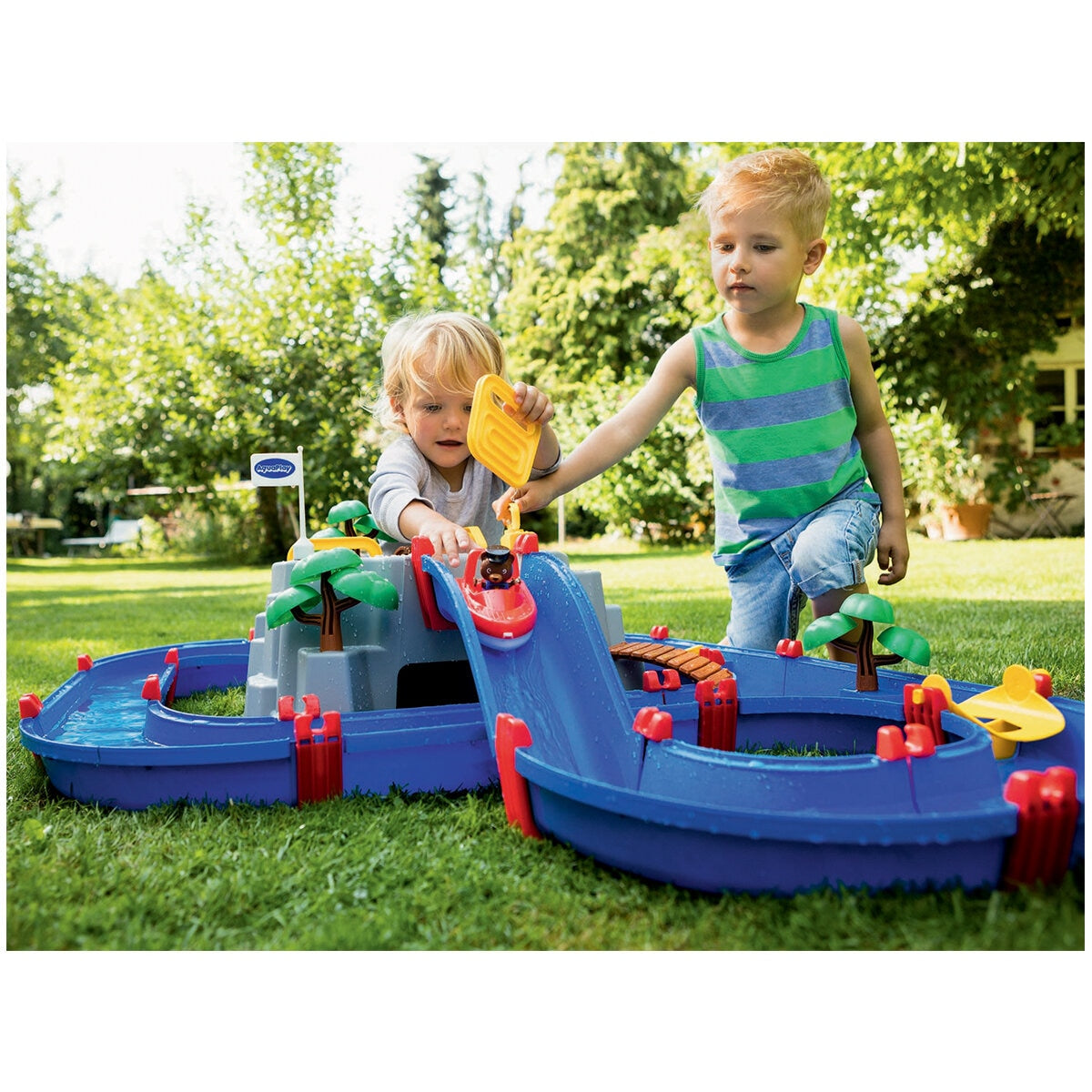 AquaPlay Mountain Lake Playset with Lock Gates and Boats, Educational Water Toy for Kids