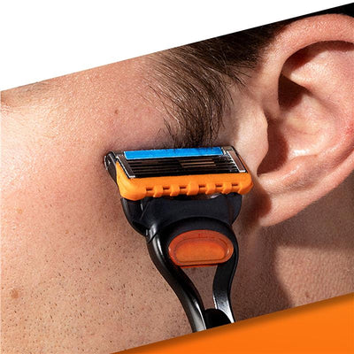 Gillette Fusion5 Power Razor + 2 Blades - Ultimate Shaving Experience