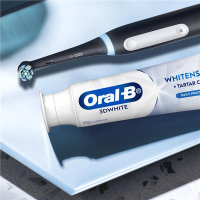 Oral-B 3D White Strengthen Enamel Toothpaste - 110g
