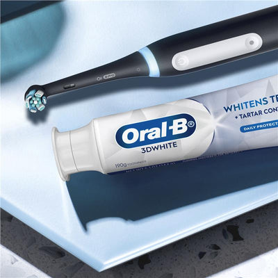 Oral-B 3D White Long Lasting Freshness Whitening Toothpaste - 190g
