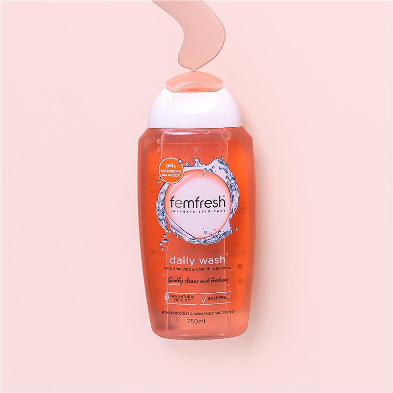 femfresh Daily Wash 250ml pH-Balanced Soap-Free, Aloe & Calendula