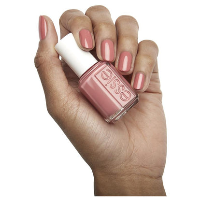Essie Nail Polish Flying Solo 679