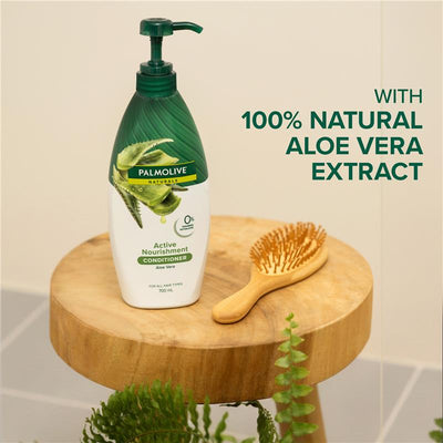 Palmolive Naturals Active Nourishment Conditioner 700ml - Aloe Vera & Fruit Vitamins