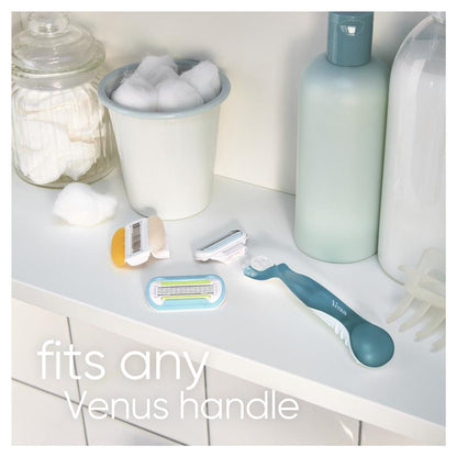 Gillette Venus Smooth Women’s Razor with 3 Blades & Pivot Head – 1 Cartridge