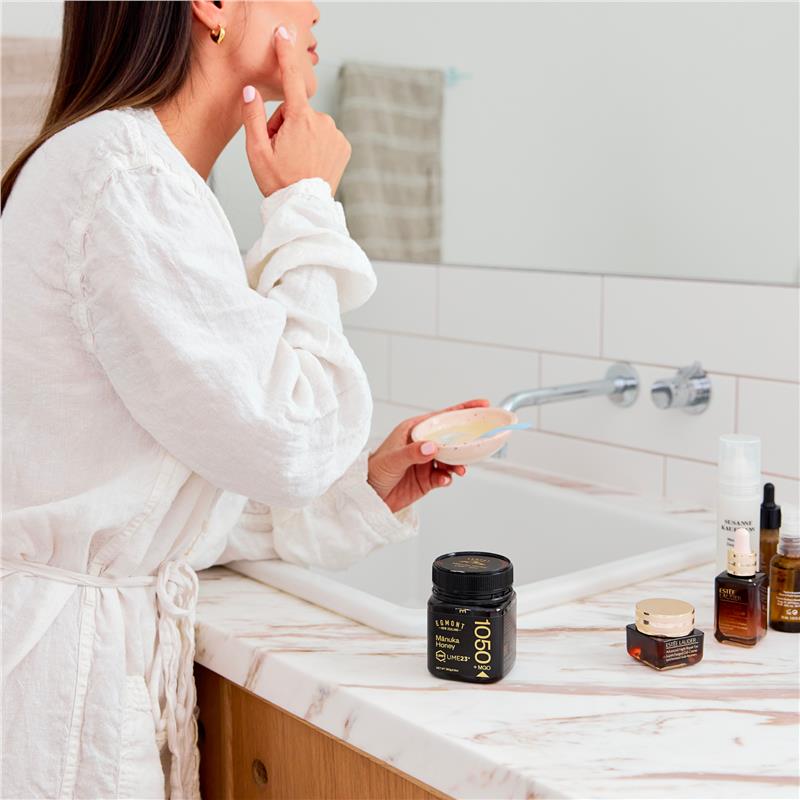 Egmont UMF 23+ Manuka Honey 250g - 1050+ MGO, Pure NZ Raw Honey