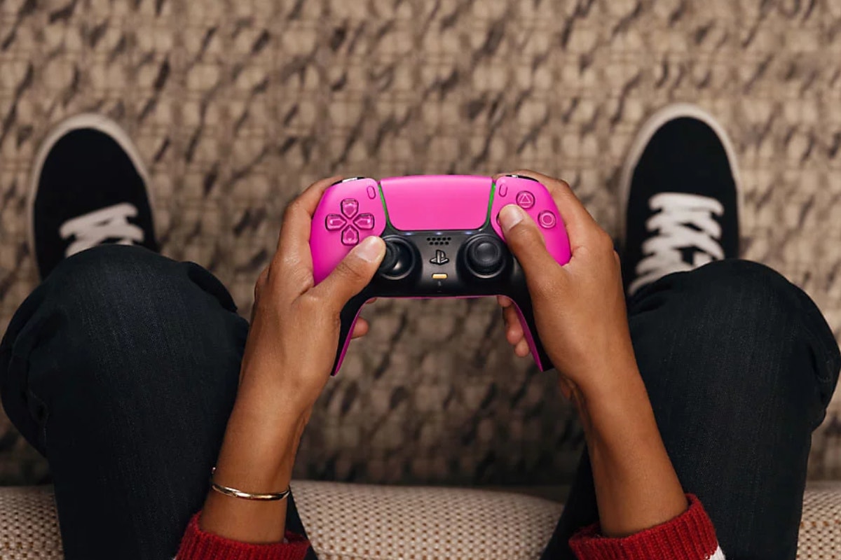 PS5™ PlayStation® 5 DualSense™ Wireless Controller (Nova Pink)