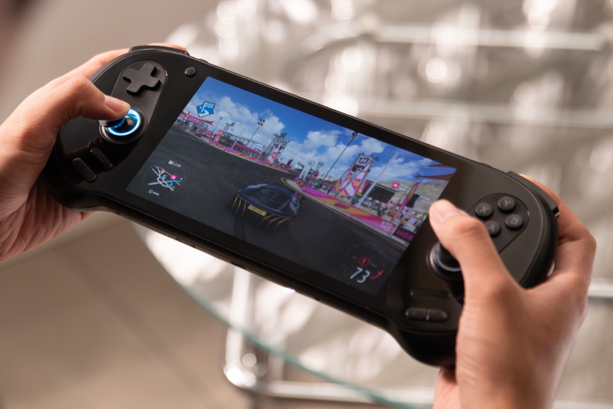Ayaneo 3 OLED Handheld Gaming Console (32GB, 1TB, Black)