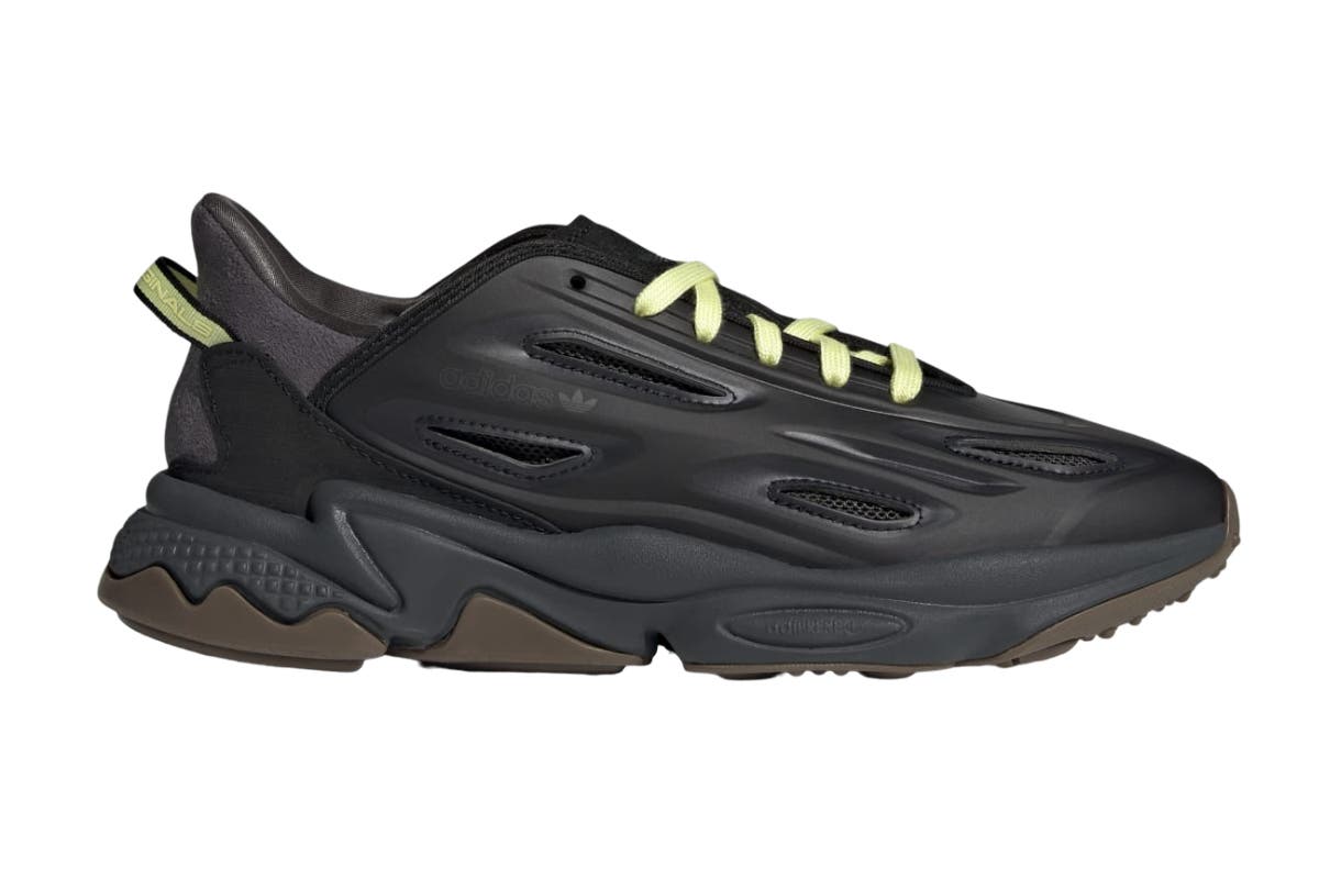 Adidas Men's Ozweego Celox (CoreBlack/CoreBlack/PulseYellow) | Auzzi Store