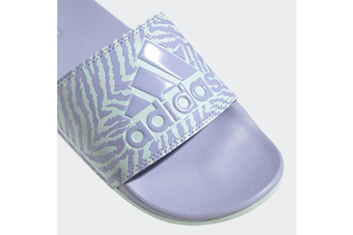 Adidas Women's Adilette Comfort (Vioton/Vioton/Mint) | Auzzi Store