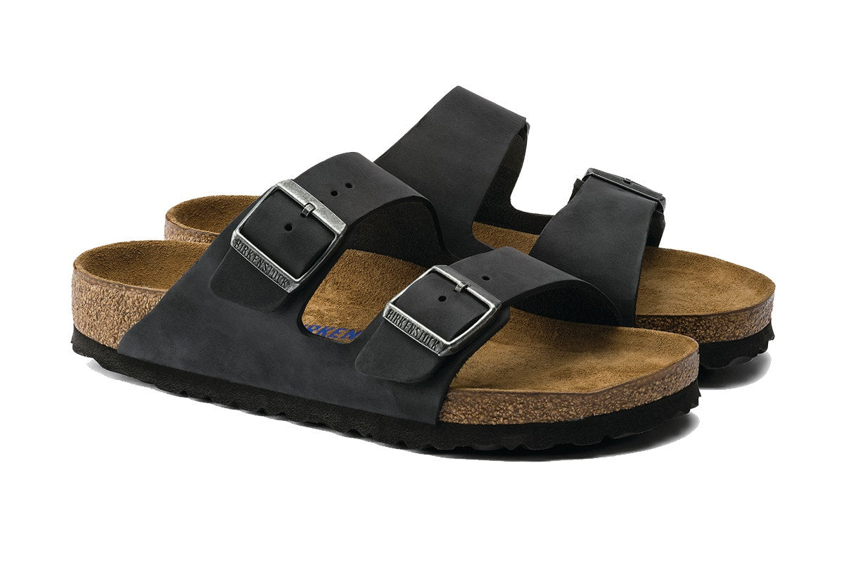 Birkenstock Arizona Oiled Leather Sandal - Black; Size 41 EU