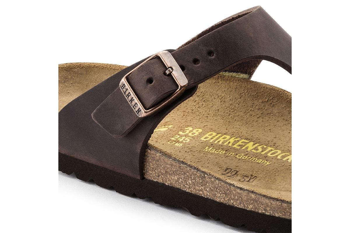 Birkenstock Men's Gizeh Oiled Leather Narrow-Fit Sandals (Habana) | Auzzi Store