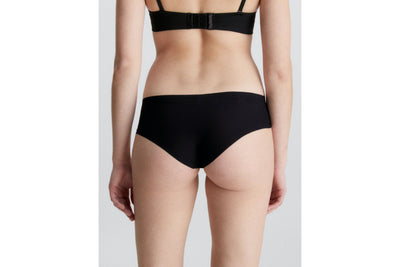Calvin Klein Women's Invisibles Hipster - Black