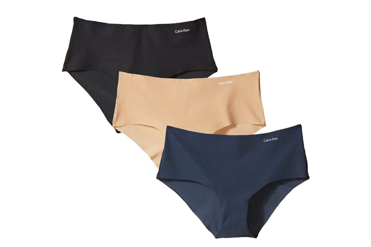 Calvin Klein Women's Invisibles Hipster 3 Pack (Black/Light Caramel/Speakeasy, Size M)