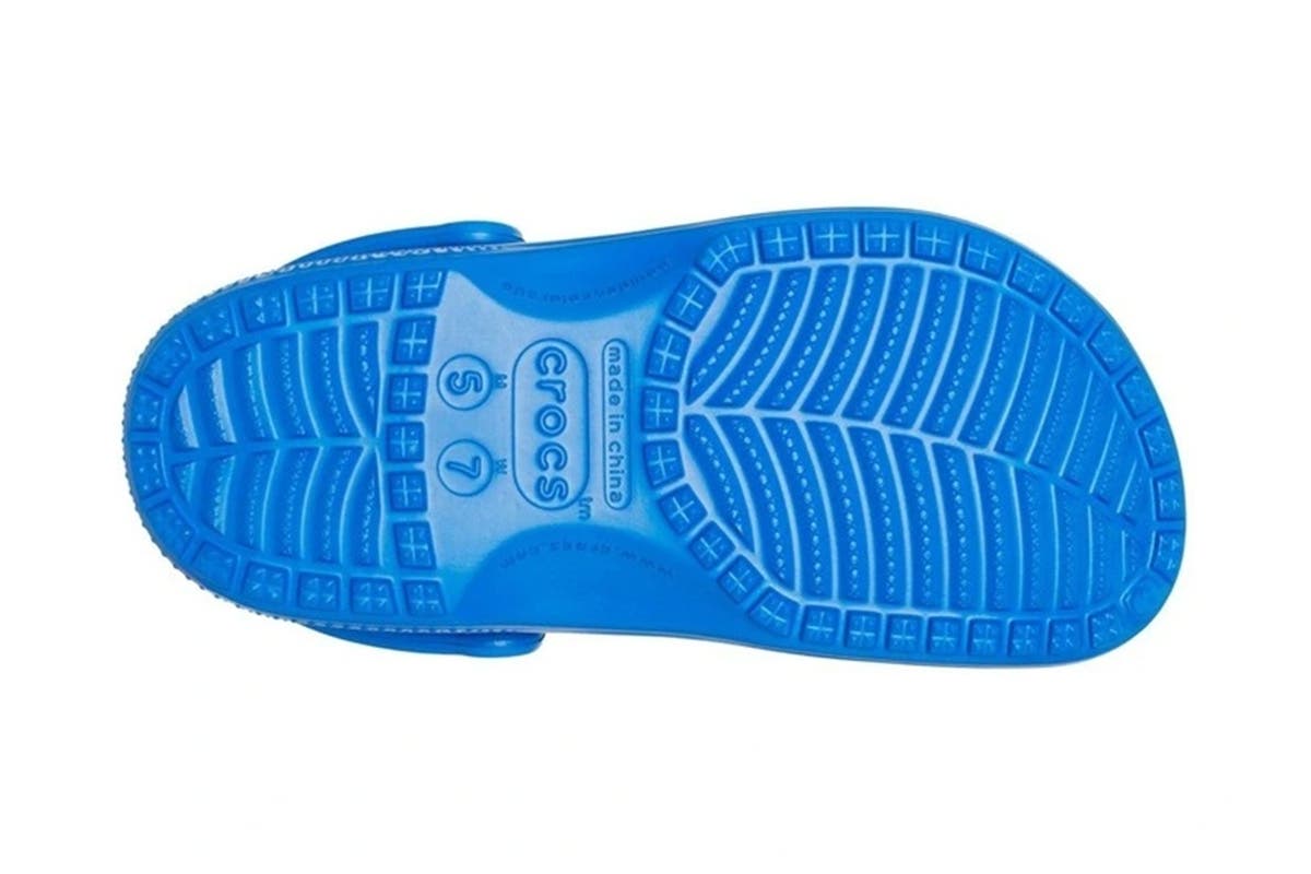 Crocs Classic Clog (Blue Bolt, Size M9/W11 US)