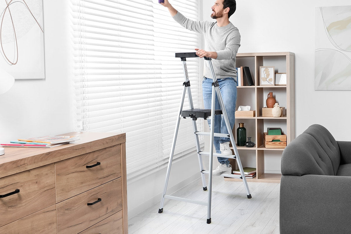 Certa 4 Step Ladder With Tray