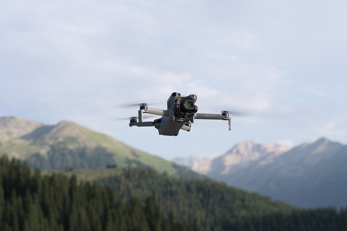 DJI Mini 5 Pro Drone - Fly More Combo (DJI RC-N3)