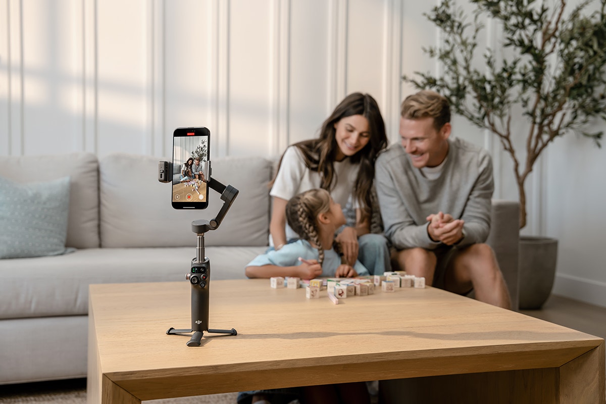 DJI Osmo Mobile 8 Gimbal