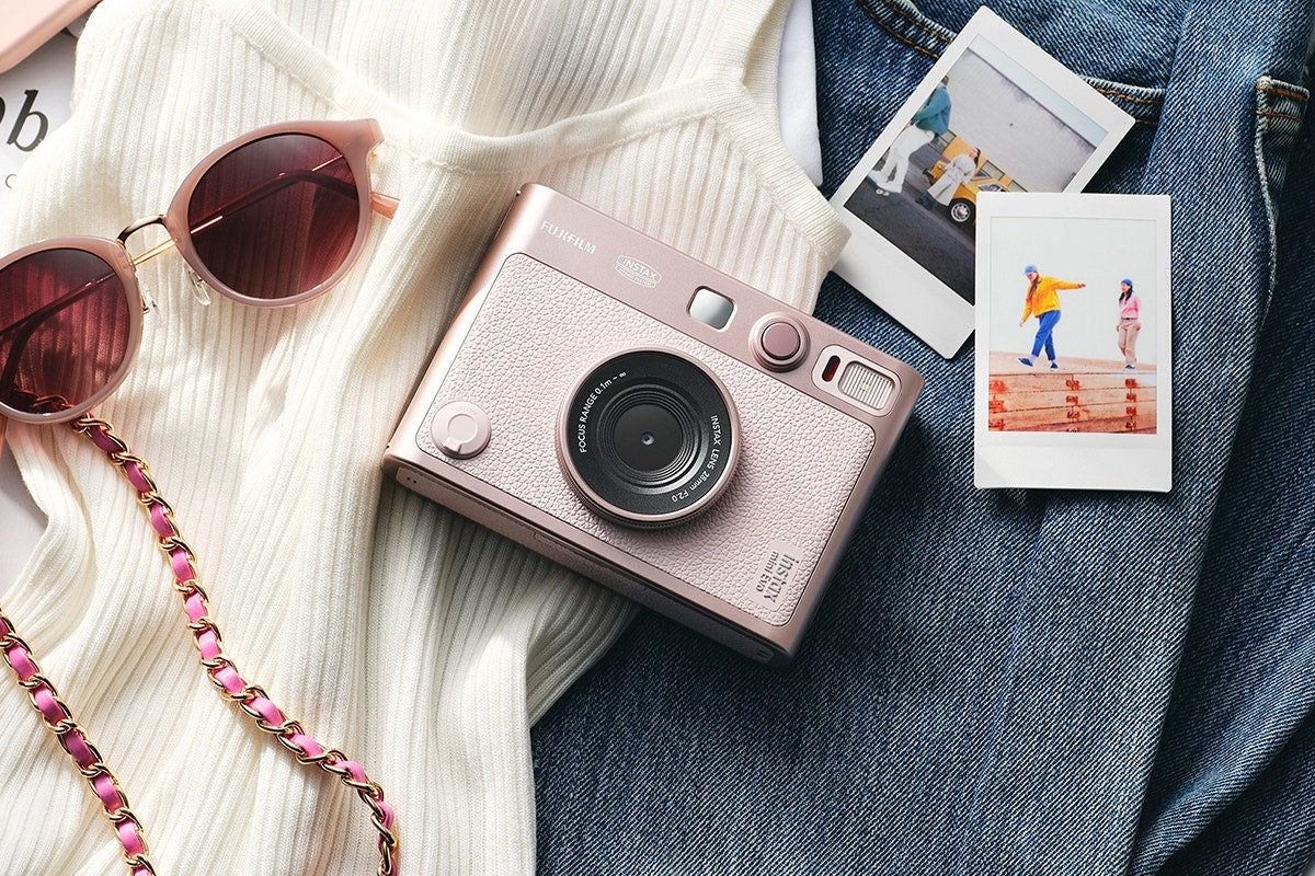 Fujifilm Instax Mini Evo Instant Camera (Gentle Rose)