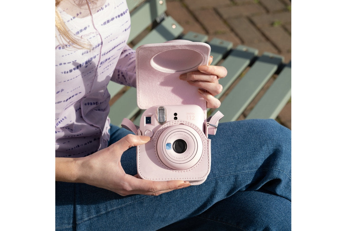 Fujifilm Instax Mini 12 Christmas Bundle (Blossom Pink)