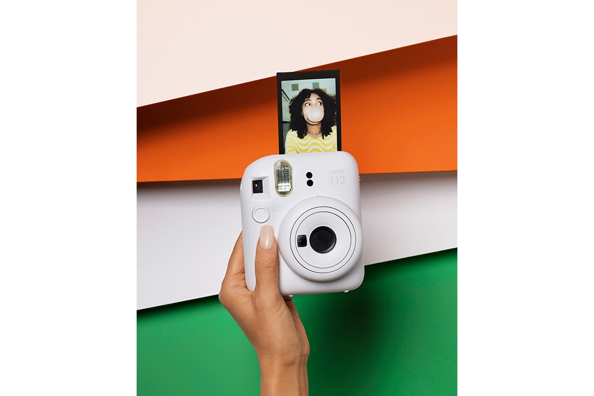 Fujifilm Instax Mini 12 Memory Maker Bundle (Clay White)
