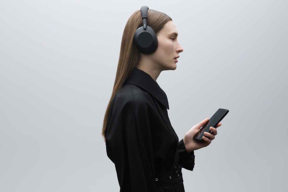 Sony WH-1000XM6 Wireless Noise Cancelling Over-Ear Headphones (Black)