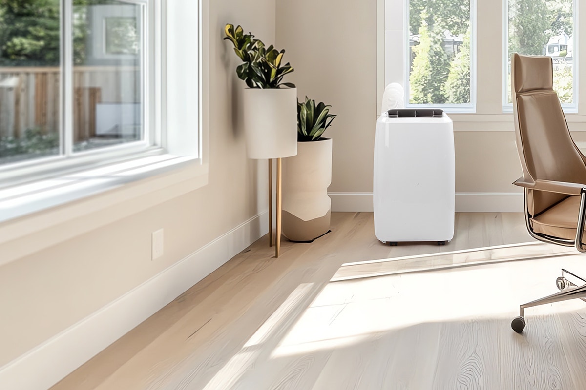 Hyundai 5.2kW Smart Reverse Cycle Portable Air Conditioner (18,000 BTU)