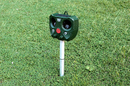 Kogan Ultrasonic Solar Pest Repeller
