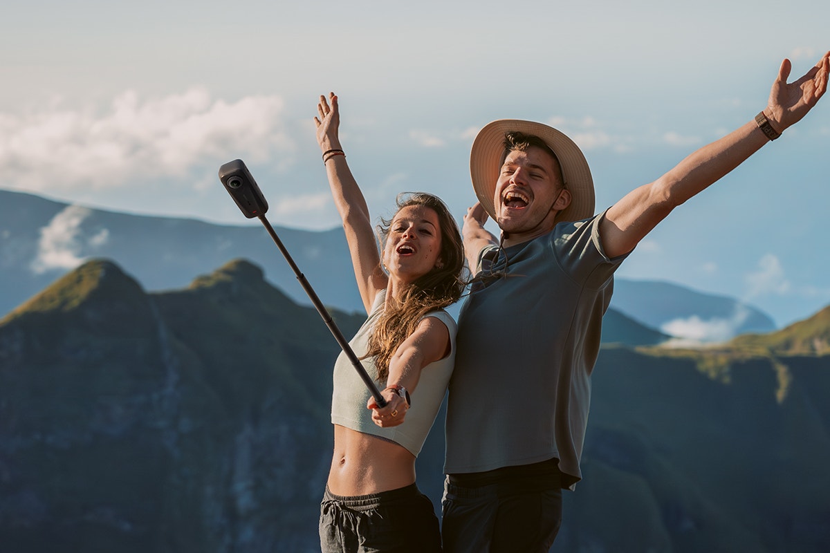 Insta360 X4 Air 8K 360 Camera Starter Bundle