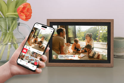 Kogan 15.6" Wi-Fi Digital Photo Frame with Frameo App (Brown)