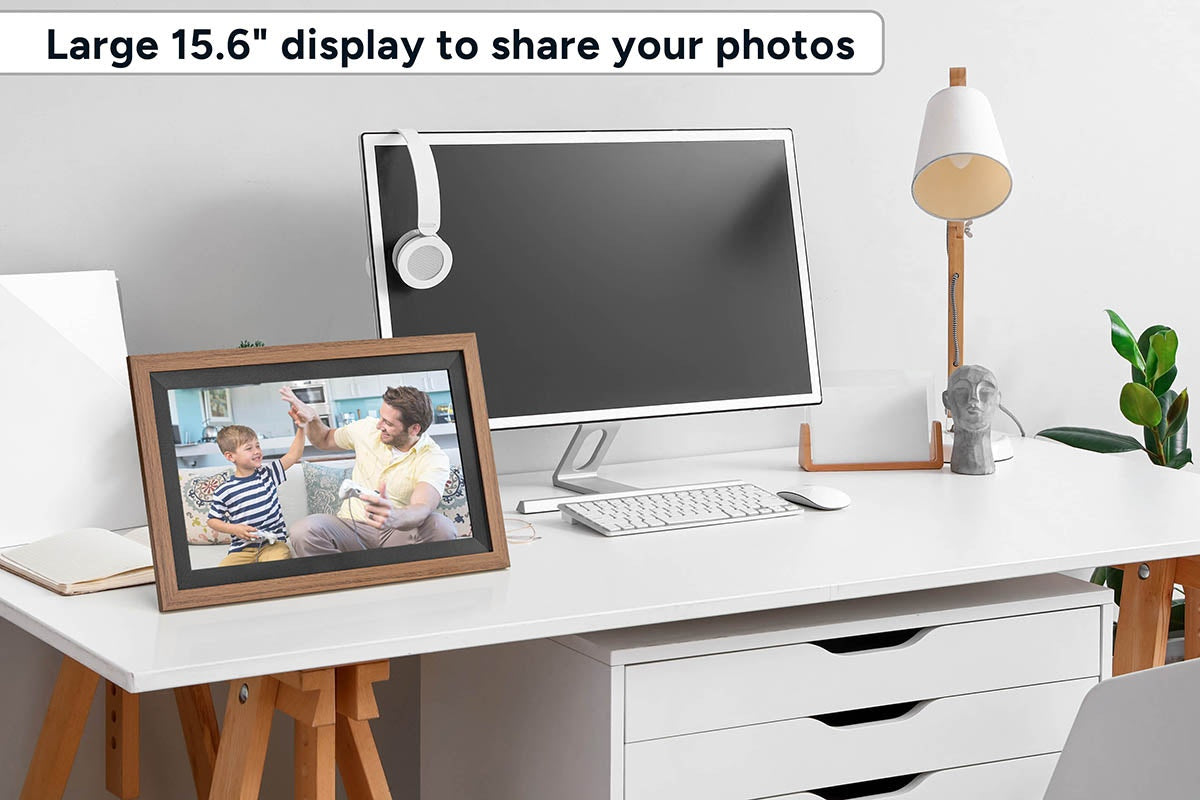 Kogan 15.6" Wi-Fi Digital Photo Frame with Frameo App (Brown)