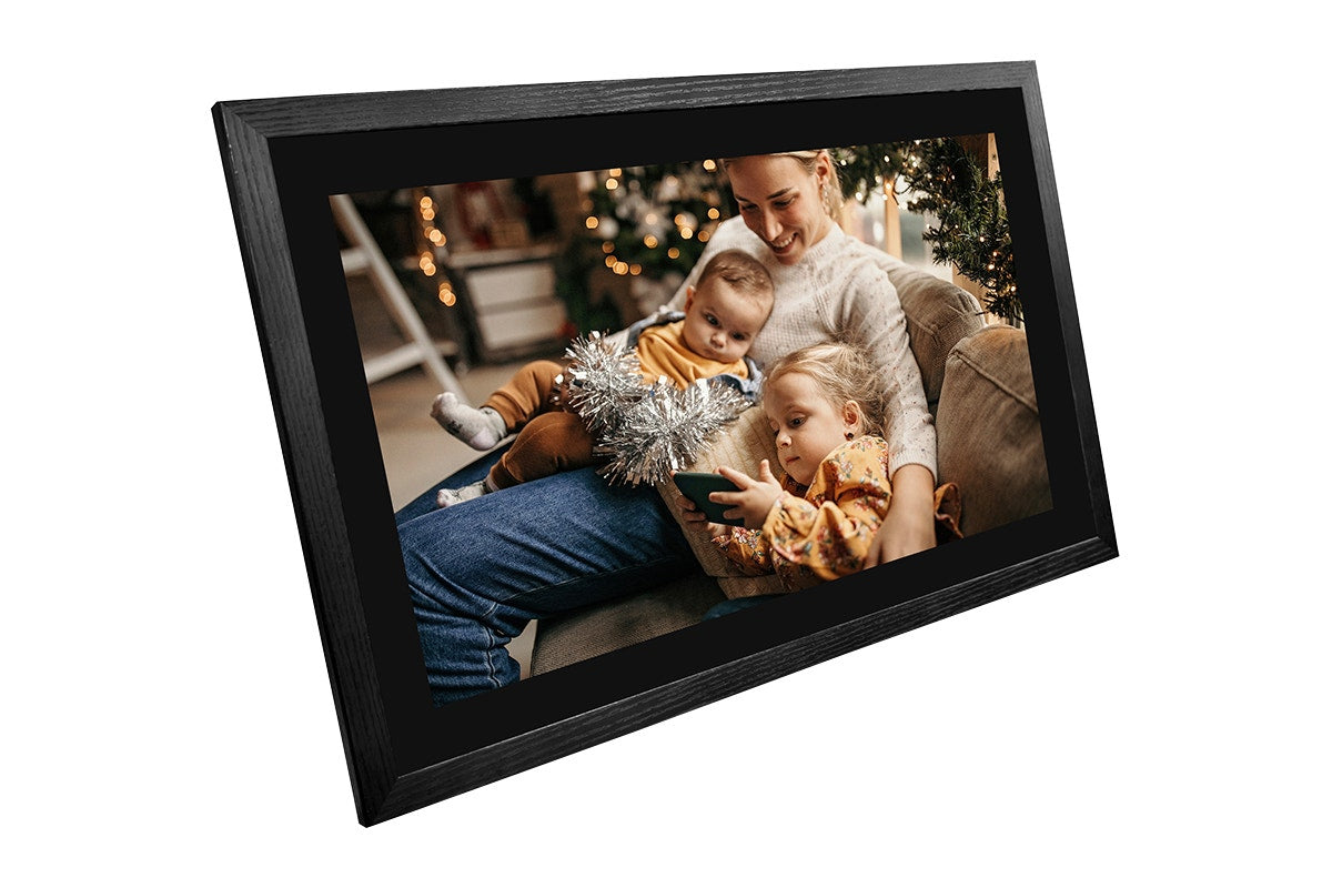 Kogan 21.5" Wi-Fi Digital Photo Frame with Frameo App (Blackened Oak)