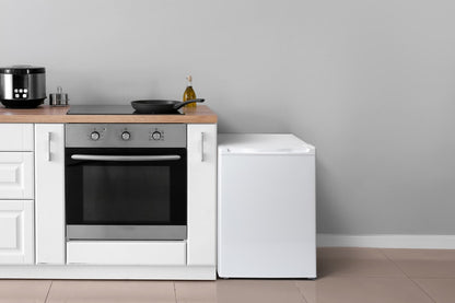Kogan 75L Bar Fridge (White)